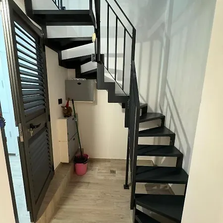 Casa Leonardo לצ'ה