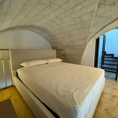 Casa Leonardo * לצ'ה