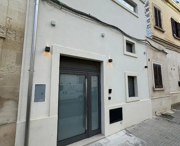 Casa Leonardo Lecce