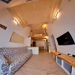 アパート Casa Leonardo *