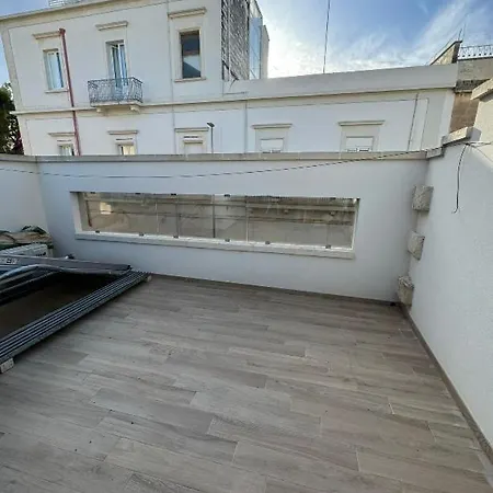 Casa Leonardo Lecce